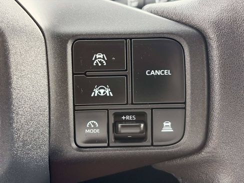 Used 2026 Toyota RAV4 XLE Premium FWD image 30