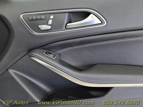 Used 2020 Mercedes-Benz GLA 250 4MATIC w/ Convenience Package image 15