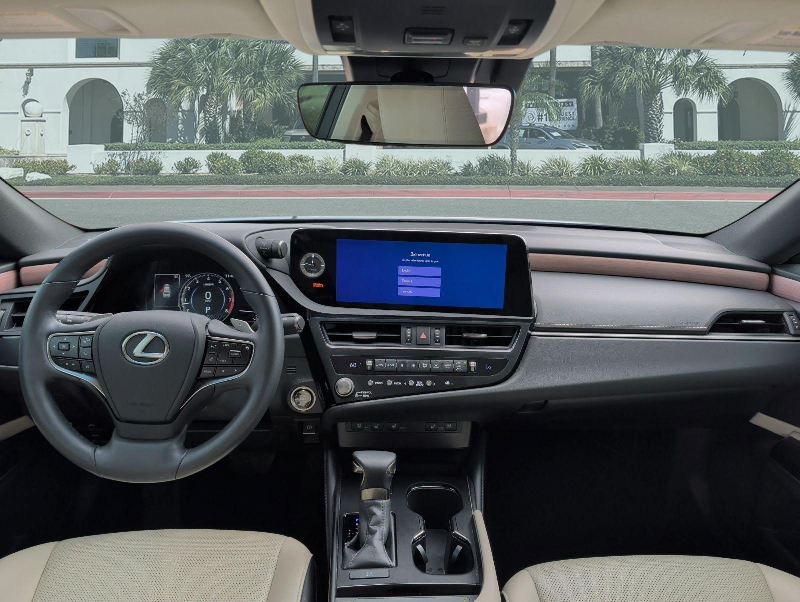 Used 2025 Lexus ES 350 w/ Premium Package FWD image 27