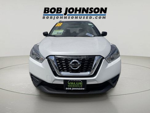 Used 2018 Nissan Kicks SV FWD image 8