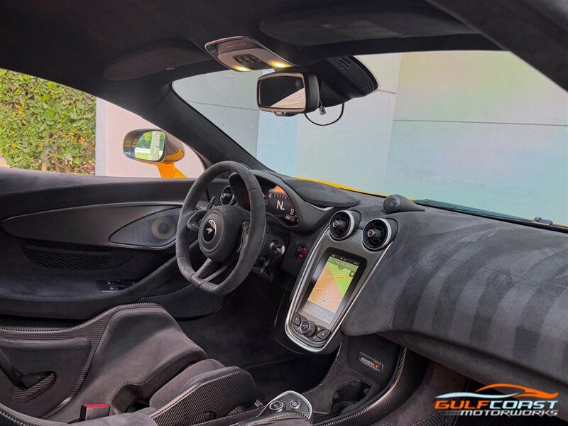 Used 2019 McLaren 600LT RWD image 32