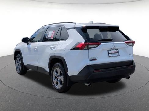 Used 2025 Toyota RAV4 XLE w/ Convenience Package AWD/4WD image 4