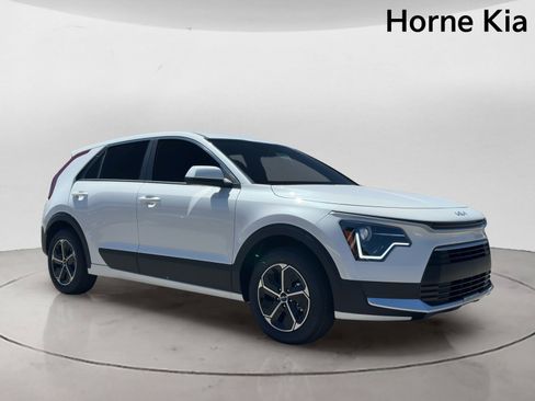 New 2026 Kia Niro LX FWD image 2