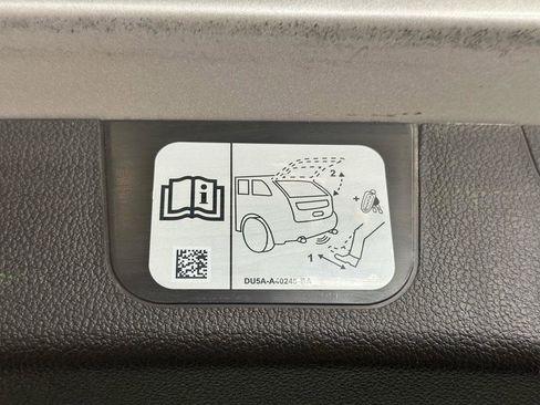 Used 2016 Ford C-MAX Energi SEL w/ Equipment Group 302A image 21