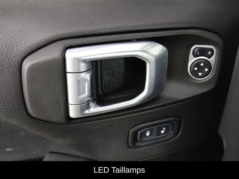 Used 2021 Jeep Gladiator Mojave AWD/4WD image 20
