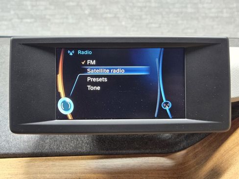 Used 2018 BMW i3 94Ah w/Range Extender image 23