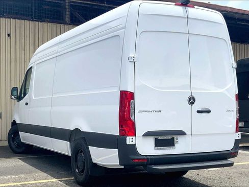 New 2025 Mercedes-Benz Sprinter 2500 image 4