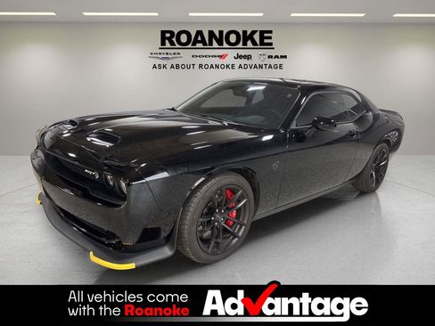 Used 2023 Dodge Challenger SRT Hellcat image 1
