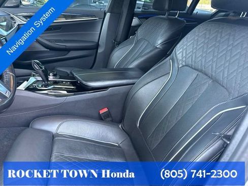 Used 2021 BMW M550i xDrive w/ Executive Package AWD/4WD image 21