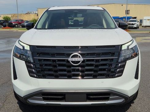 New 2026 Nissan Pathfinder Platinum AWD/4WD image 6