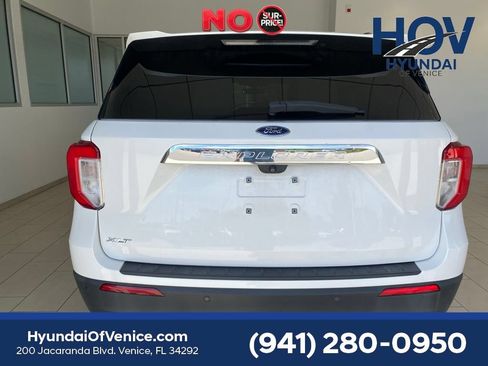 Used 2023 Ford Explorer XLT w/ Equipment Group 202A RWD image 36