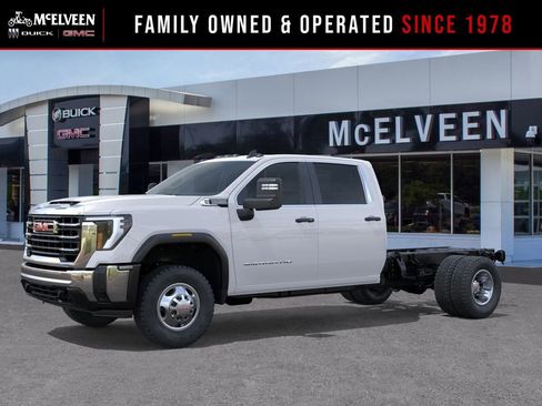 New 2026 GMC Sierra 3500 Pro w/ Convenience Package RWD image 2