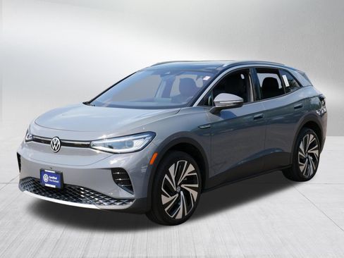 Used 2025 Volkswagen ID.4 Pro S Plus AWD/4WD image 3