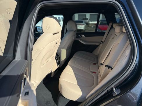 Used 2019 BMW X5 xDrive40i w/ Convenience Package image 13