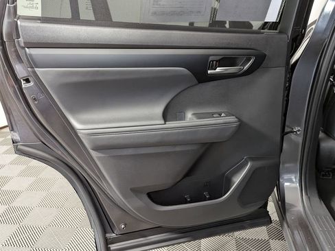 Certified 2025 Toyota Highlander XSE AWD/4WD image 46