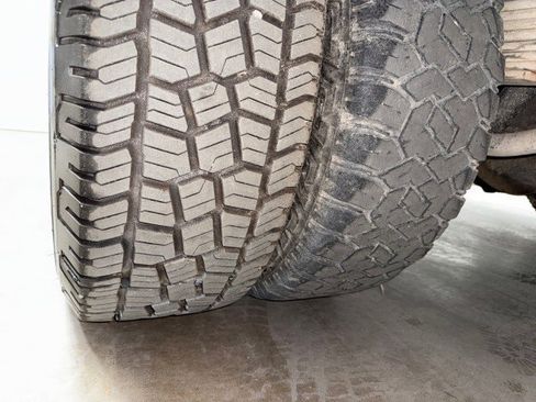 Used 2016 GMC Sierra 3500 4x4 Crew Cab w/ Sierra Convenience Package image 40