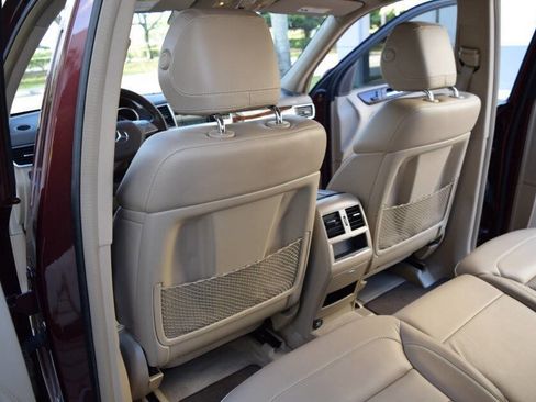 Used 2014 Mercedes-Benz ML 550 4MATIC image 47