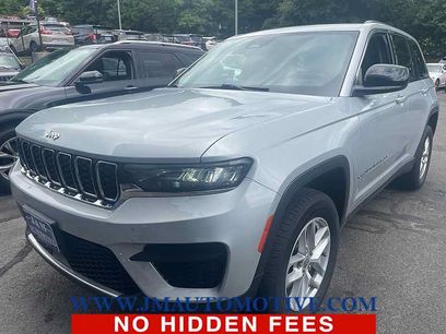 Used 2023 Jeep Grand Cherokee Laredo w/ Luxury Tech Group I