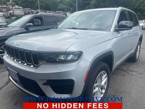 Used 2023 Jeep Grand Cherokee Laredo w/ Luxury Tech Group I AWD/4WD image 1