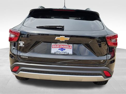 New 2026 Chevrolet Trax LT FWD image 13