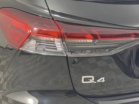 Certified 2024 Audi Q4 e-tron Premium image 26