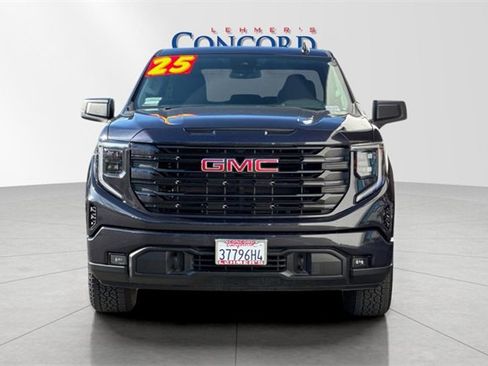 Used 2025 GMC Sierra 1500 Elevation image 9