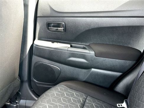 Used 2024 Mitsubishi Outlander Sport ES image 30