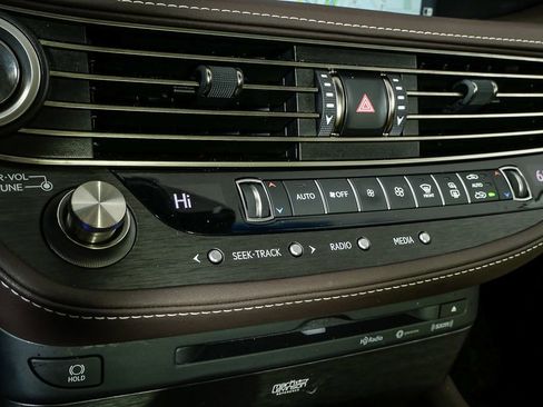 Used 2020 Lexus LS 500 AWD w/ Interior Upgrade Package image 17