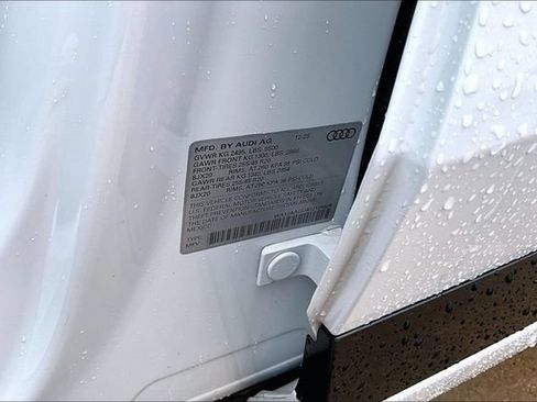 Certified 2025 Audi Q5 Premium AWD/4WD image 35