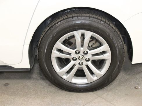 Used 2021 Toyota Sienna Platinum AWD/4WD image 63