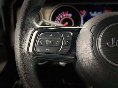 Used 2019 Jeep Wrangler Sport AWD/4WD image 16