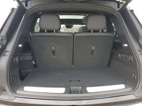 New 2026 Cadillac Vistiq Platinum image 25