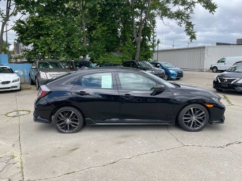 Used 2020 Honda Civic Sport image 4