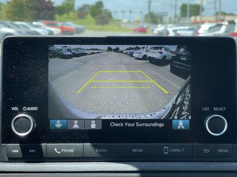 Used 2024 Honda CR-V EX image 10
