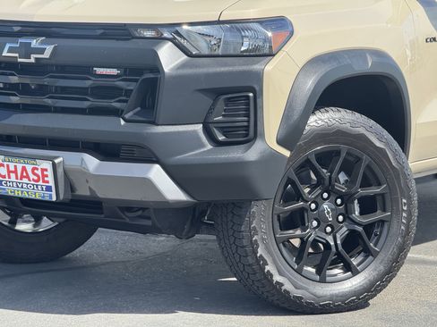 Used 2024 Chevrolet Colorado Trail Boss w/ LPO, Dark Essentials Package image 3