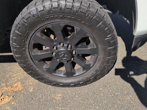 Used 2020 RAM 2500 Big Horn w/ Level 2 Equipment Group AWD/4WD image 9