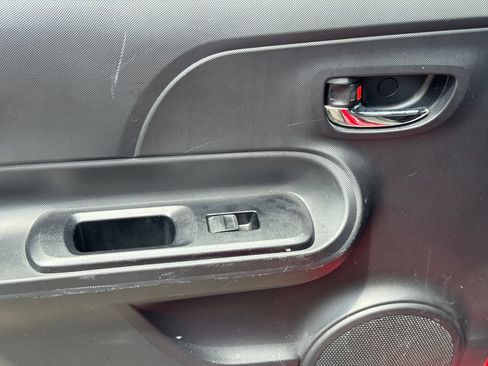 Used 2019 Toyota Prius C FWD image 21