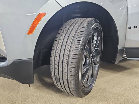 Used 2023 Chevrolet Equinox RS AWD/4WD image 38