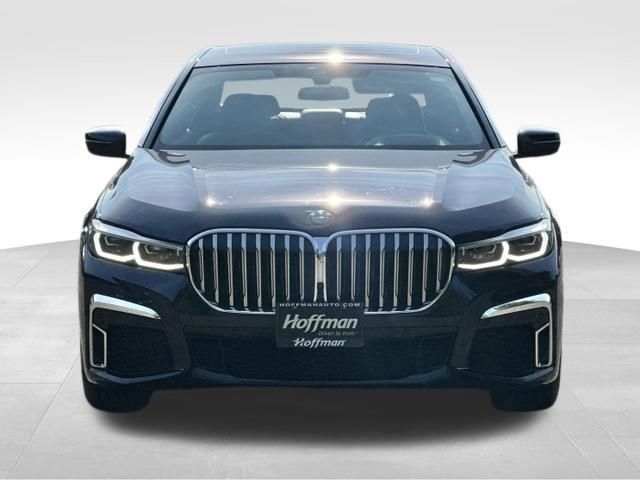 Used 2020 BMW 750i xDrive w/ Executive Package AWD/4WD image 2