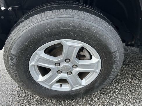 Used 2021 Jeep Wrangler Unlimited Sport S image 9