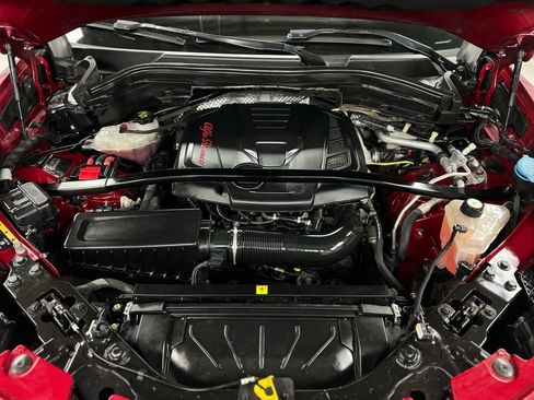 Used 2020 Alfa Romeo Stelvio Ti w/ Nero Edizione image 37