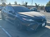 Used 2018 Toyota Camry LE image 2