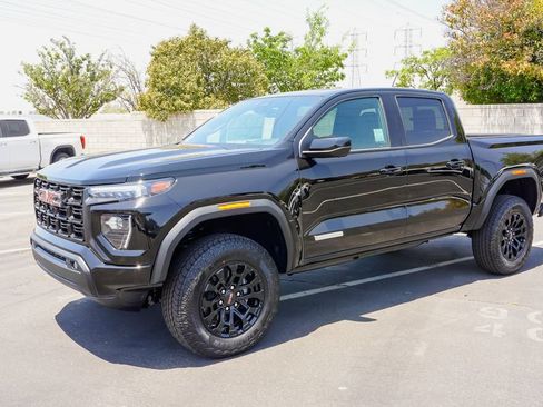 New 2026 GMC Canyon Elevation w/ Convenience Package RWD image 3