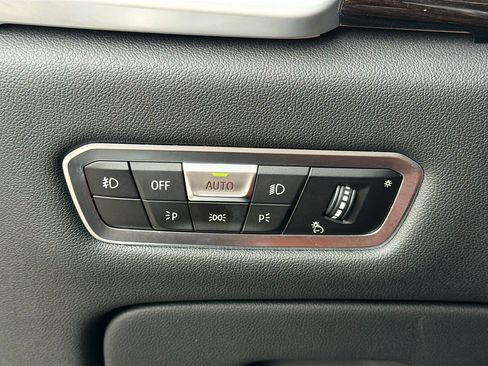 Used 2021 BMW X5 M50i AWD/4WD image 34