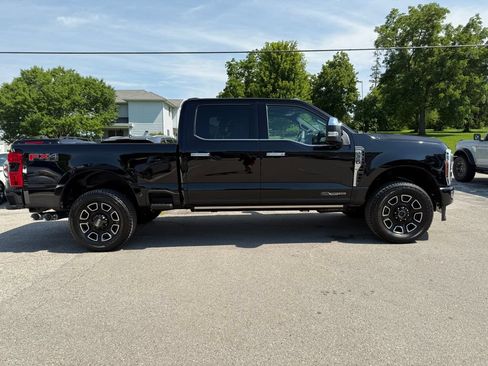 Used 2024 Ford F350 Platinum w/ FX4 Off-Road Package AWD/4WD image 4