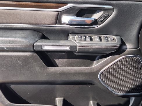 Used 2022 RAM 1500 Laramie AWD/4WD image 24