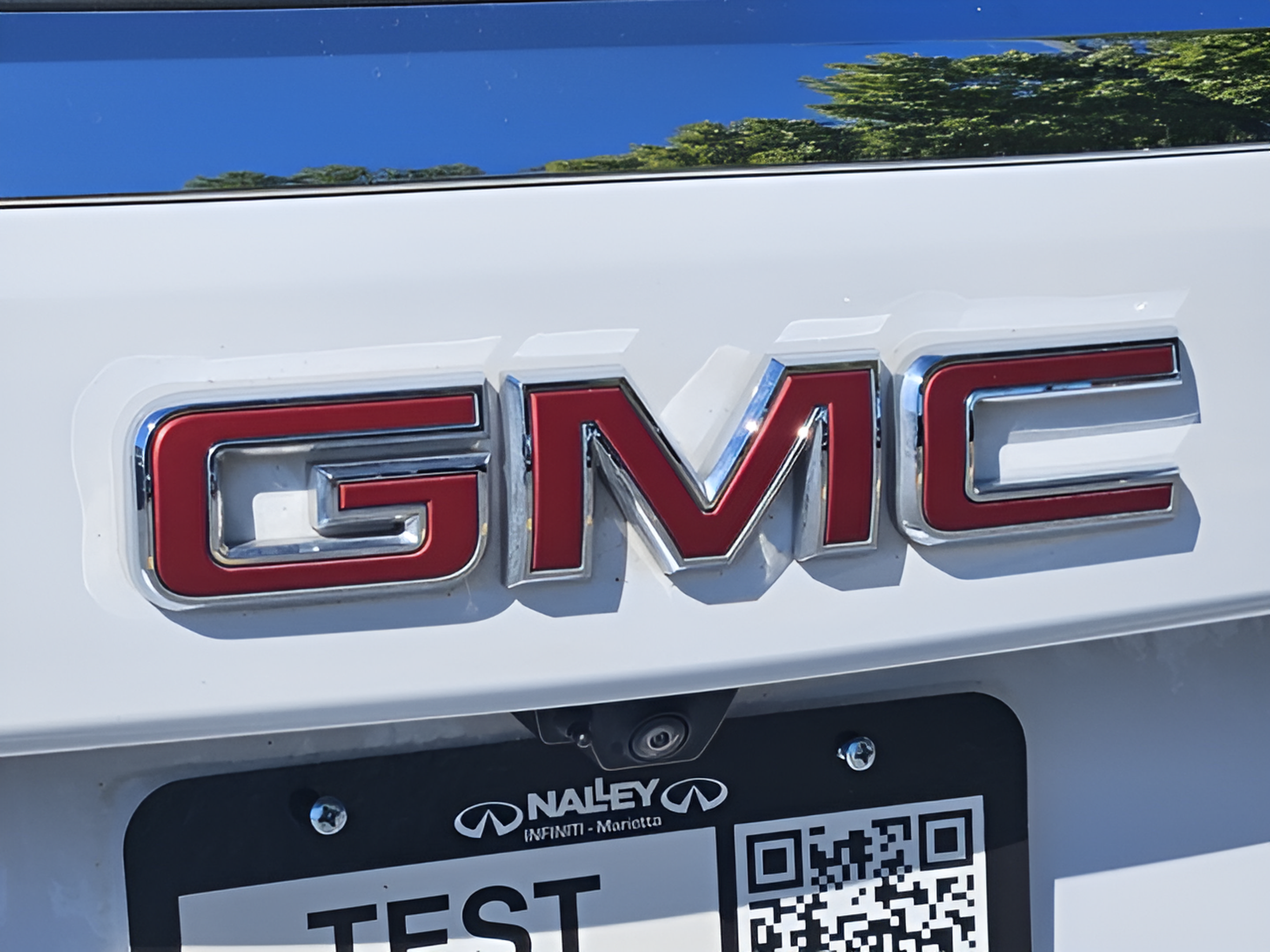 Used 2025 GMC Yukon Elevation AWD/4WD image 31