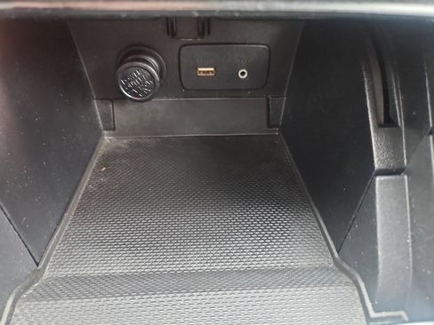 Used 2015 Subaru Legacy 2.5i image 34