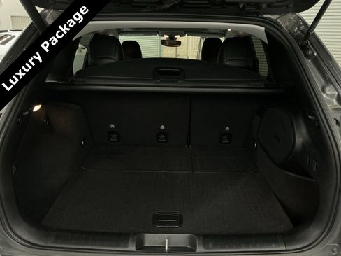 Used 2019 Jeep Cherokee Limited w/ Luxury Group image 17