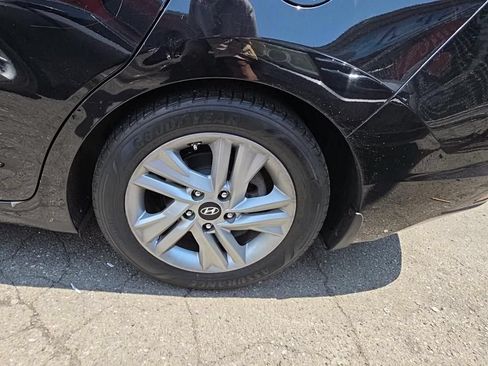 Used 2020 Hyundai Elantra Value Edition FWD image 11